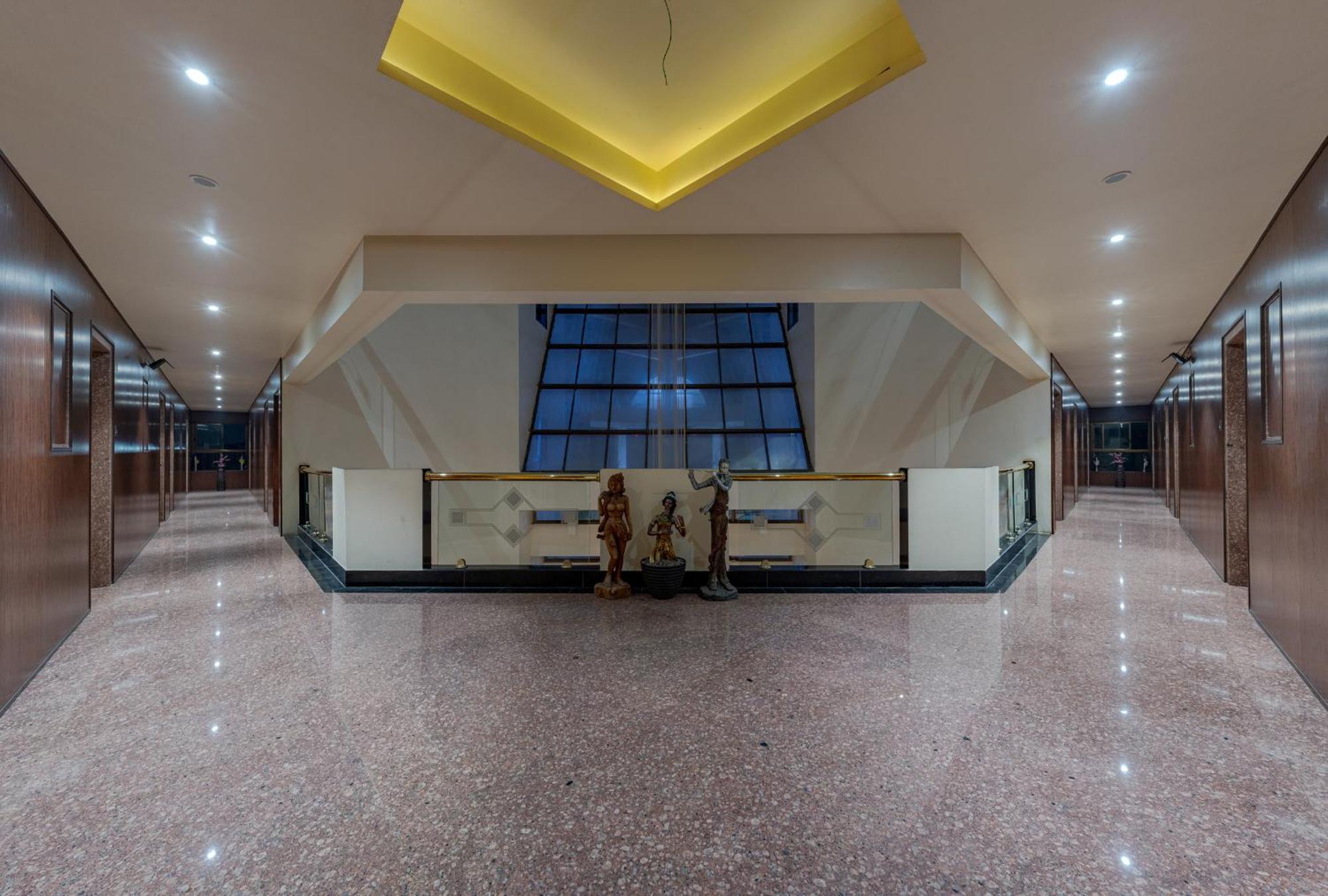 Hotel Surya Executive 3 Star Hotel Solapur Exterior photo