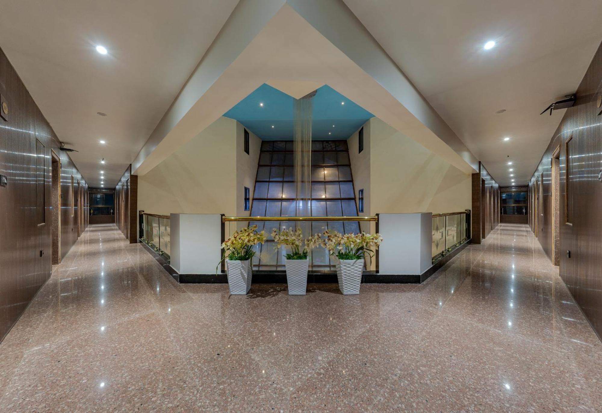 Hotel Surya Executive 3 Star Hotel Solapur Exterior photo
